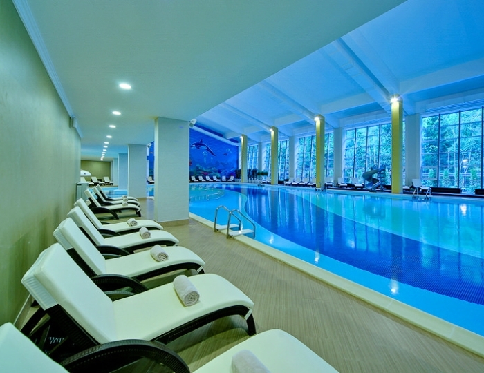 Бассейн - Отель LES Art Resort / Лес Арт Резорт