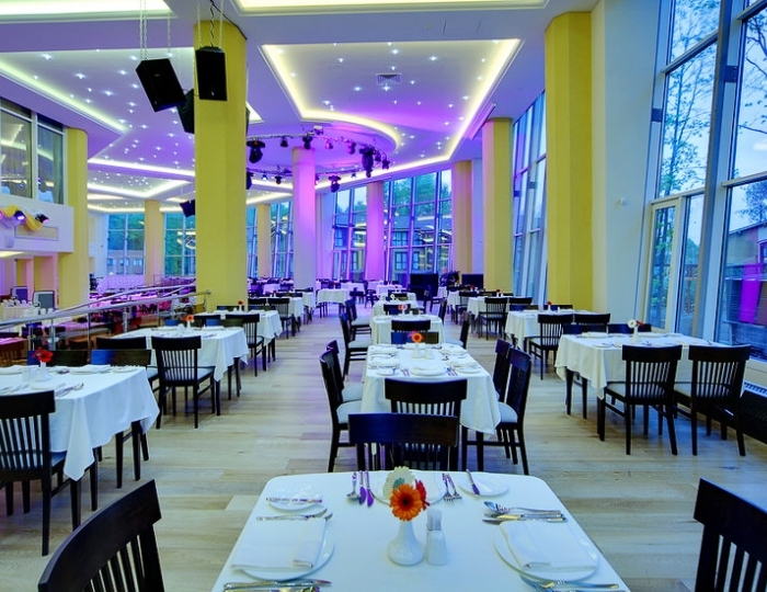 Ресторан шведской линии «PODIUM» - Отель LES Art Resort / Лес Арт Резорт