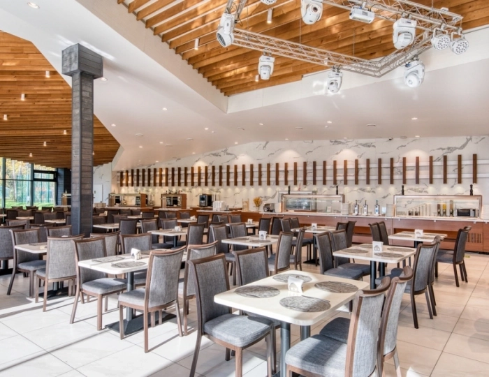 Ресторан шведской линии INTERVIEW - Отель LES Art Resort / Лес Арт Резорт